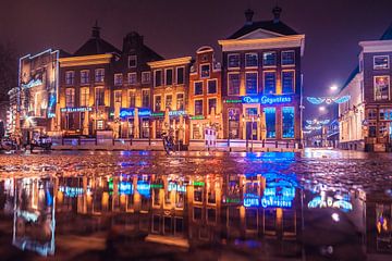 Die Drei Schwestern auf dem Grote Markt bei Nacht von Hessel de Jong