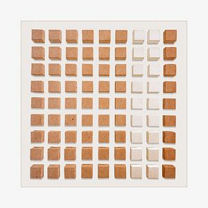 Geometrischer Abriss von Holzblöcken auf Beton -natürlich