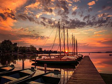 Jachthaven in Nieuwkoop bij Zonsopkomst van Dieta Kranenburg