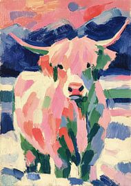 Une vache des hautes terres aux couleurs vives devant une chaîne de montagnes sur Niklas Maximilian