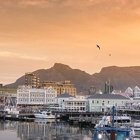 Oceanfront Cape Town by Alexander Schulz