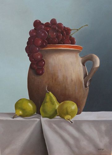 Dose mit Birnen und Trauben