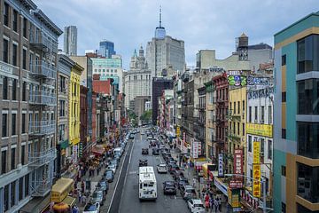 China Town, East Broadway street, New York van Vincent de Moor