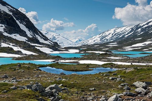 gamle strynefjellsvegen one of the most beautifull auto roads in norway with snow in summer