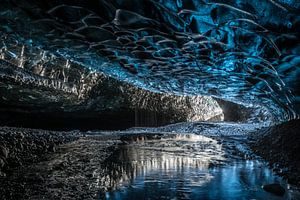 In der Schatzinsel Eishöhle