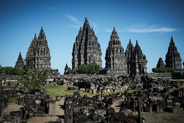 tempelcomplex Prambanan op java van <span class="secondary-font">Karel Ham</span>