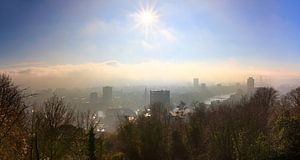 Winterse zonsopkomst skyline Luik