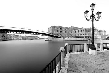 Ponte della Costituzione in Venetië van Andreas Müller