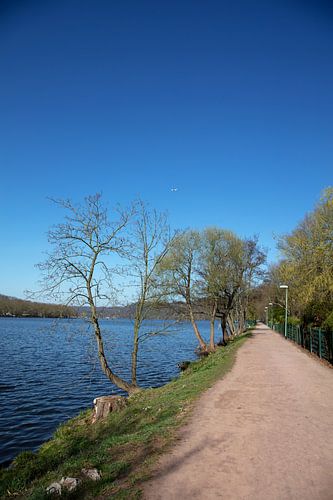 Impressies van het Baldeney-meer in Essen, Duitsland