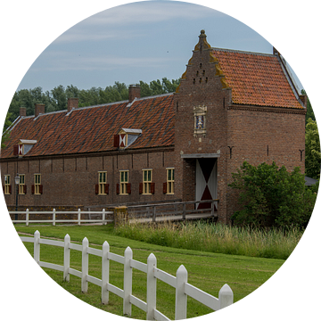 Kasteel Ammersoyen in de Bommelerwaard de voorburcht