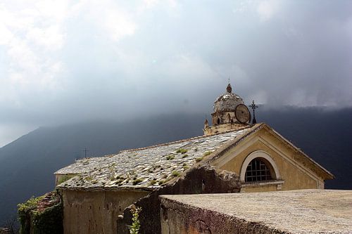 Ein nebliger Morgen in Ligurien