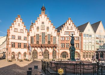 Rathaus Frankfurter Römer und Minverabrunnen