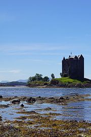 Castle Stalker ist ein Turmhaus etwa 2,5 Kilometer nordöstlich von Port Appin