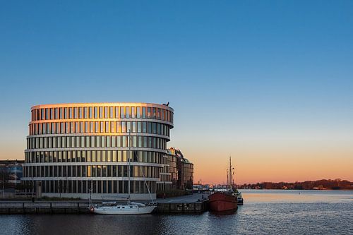 Der Stadthafen in Rostock am Morgen