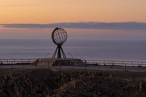 Sonnenuntergang am Nordkap in Norwegen.