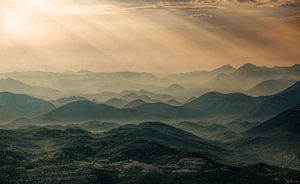 Sonnenuntergang in Montenegro von Gerard Burgstede