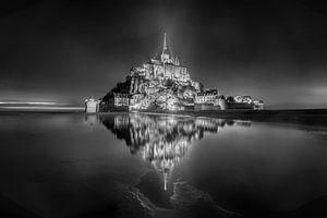 Mont Saint Michel  , schwarz weiss.