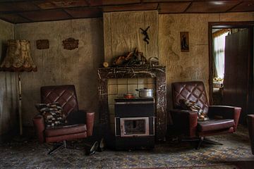 Een verlaten woonkamer ergens in België van Melvin Meijer