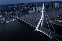 Erasmusbrug Rotterdam vanuit de lucht