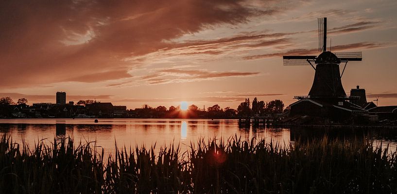 Sunset on the Zaanse Schans by Quo Fotografie