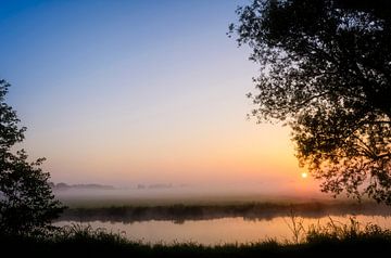 Peaceful sunrise van Richard Guijt Photography