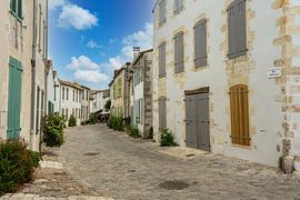 Street scene of Saint Martin de Re by Ivo de Rooij