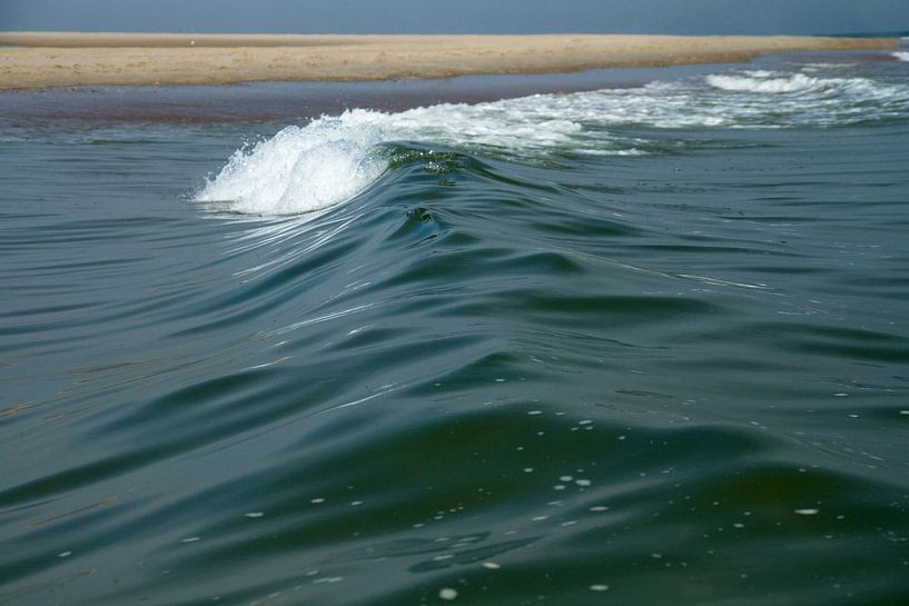 Mooie golven by Abra van Vossen