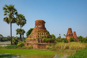 De tempels van Ava in Myanmar van Roland Brack