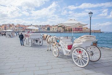 Vervoer in de haven van Rethymno van t.ART