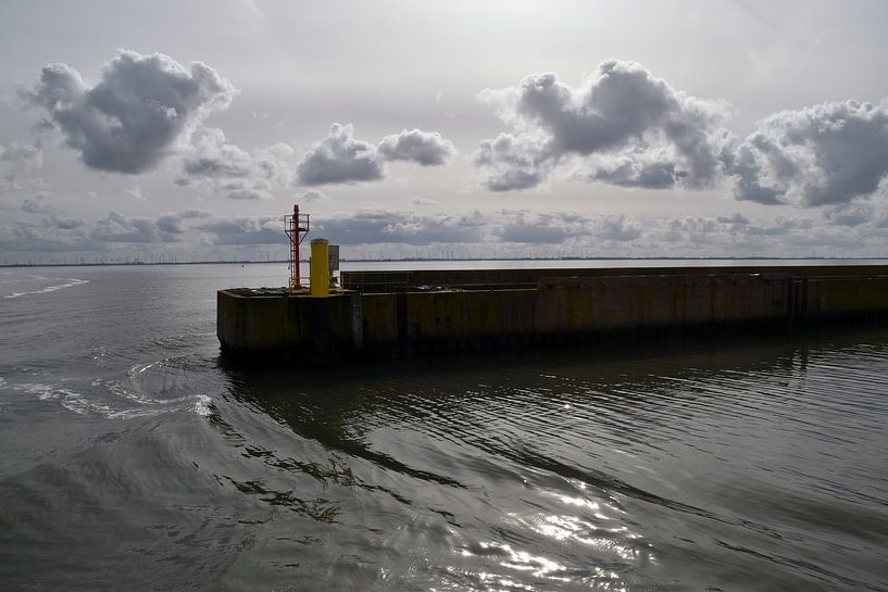 Mole von Langeoog bei ruhiger See von Karl-Heinz Petersitzke