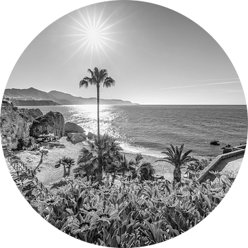 Strand aan de Costa del Sol in zwart-wit