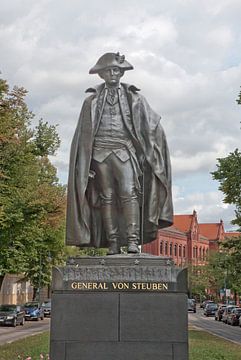 Maagdenburg - Steuben Monument