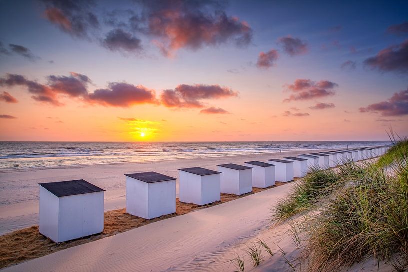 Beach cottages on Texel. by Justin Sinner Photography (Photographer on Texel)