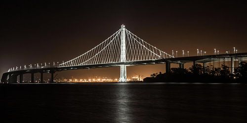 Bay Bridge Oostelijke overspanning bij nacht, San Francisco, VS