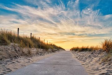 lever de plage plage de la mer du Nord avec coucher de soleil sur eric van der eijk