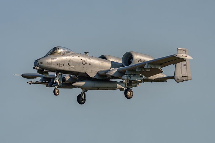 Landing Fairchild Republic A-10 Thunderbolt II. by Jaap van den Berg