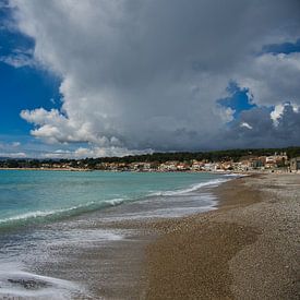 Baai van Saint-Cyr sur Mer aan de Côte d'Azur van Tanja Voigt