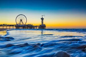 zonsondergang langs de kust van Scheveningen van gaps photography