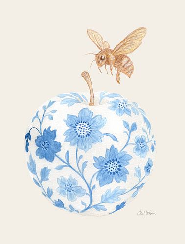 Porcelain Apple & Golden Bee - Antique Linen Ground