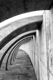 Brutalist concrete arches – Minimalist architecture in black and white by Natalia Gebauer Studio