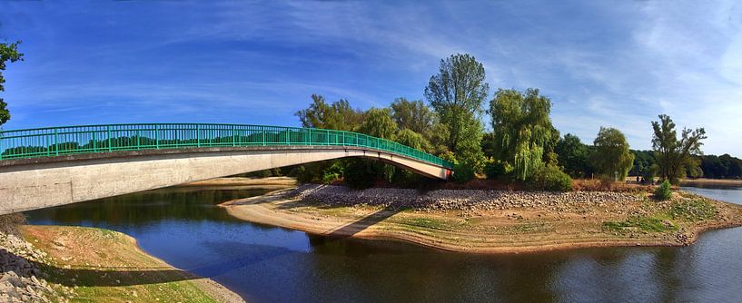 Pont au-dessus du lac de barrage par Edgar Schermaul