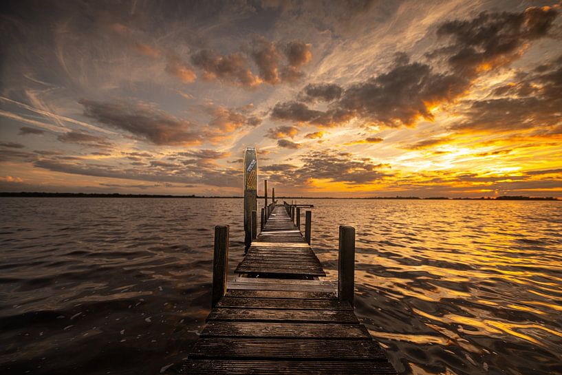 Jetty during sunset by Tara Kiers