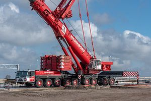 Wagenborg Terex-Demag AC 700 Teleskopkran.