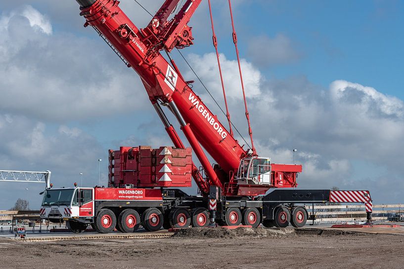 Wagenborg Terex-Demag AC 700 telescoopkraan. van Jaap van den Berg