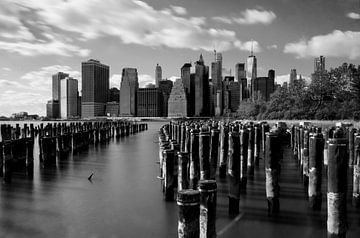 Manhattan Skyline van Hans Peter Debets