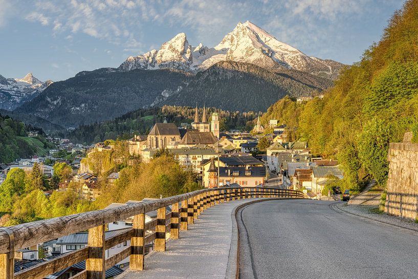 Morgensonne in Berchtesgaden von Michael Valjak