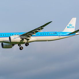 KLM Cityhopper Embraer E195-E2 Passagierflugzeug. von Jaap van den Berg