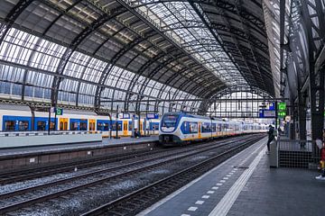 Hauptbahnhof Amsterdam von Photologic  Fotografie