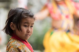 Boeddhistisch kind in Bhutan van Atelier Liesjes