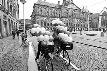 Nous allons organiser une fête extraordinaire.